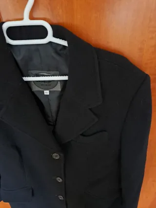 Abrigo negro talla L