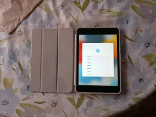 iPad Mini 4 16GB Negro + Funda Beige