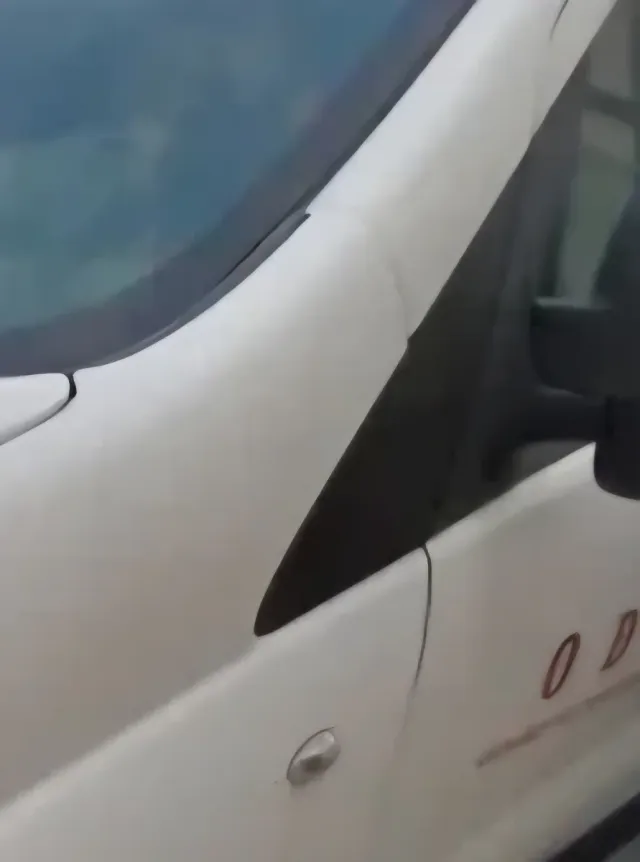 Moldura Izquierda y cenicero Jumpy