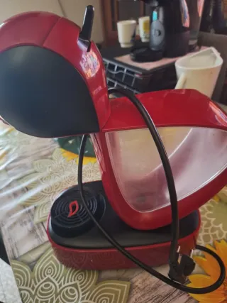 Cafetera Dolce Gusto Roja