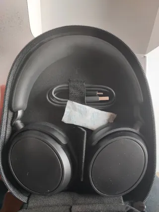 Auriculares Noise Cancelling Sennheiser Accentum P