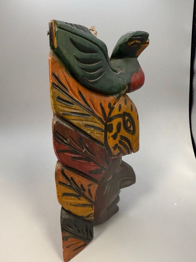 Máscara tribal madera tallada por indigenas