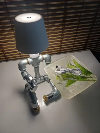 Lampada Artigianale "Waiter Robot" - Touch & Svuot
