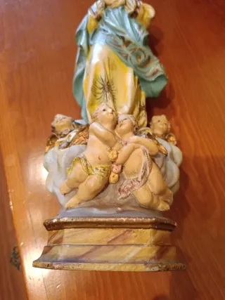 Virgen Inmaculada Concepción con ángeles