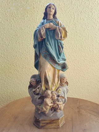 Virgen Inmaculada Concepción con ángeles