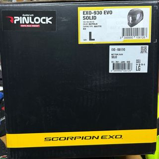 Casco de moto Scorpion negro