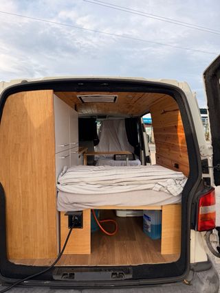 Volkswagen Transporter T5 2009