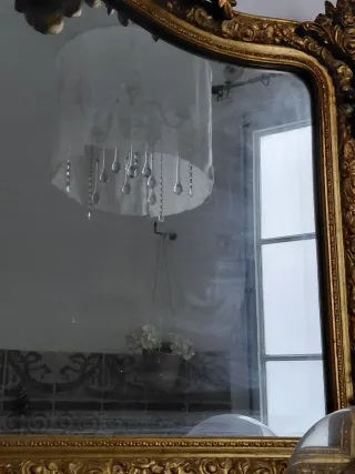 Lámpara de jade con lágrimas de cristal