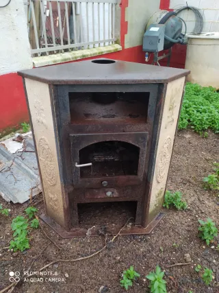 Chimenea rústica cerámica y metal