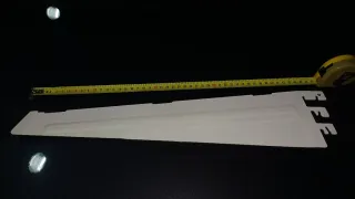 Estantería metálica blanca y azul