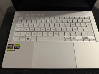 ASUS ROG Zephyrus G14 OLED 5070TI 32GB RAM 1TB