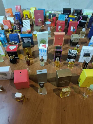 Lote de 72 Perfumes Miniatura de diferentes marcas