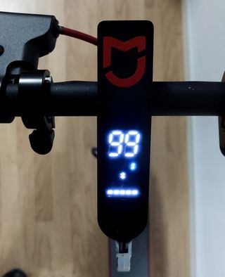 Patinete Xiaomi M365 con muchos extras