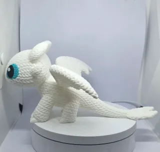 Figura Dragón Furia Diurna - Estilo Crochet  em 3D