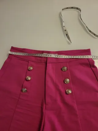 Pantaloncini donna fucsia bottoni dorati