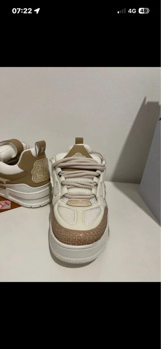 Scarpe Louis Vuitton Beige Bianche