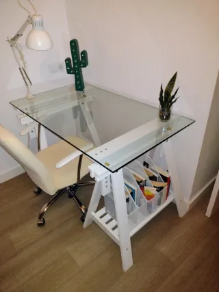 Mesa escritorio cristal y madera