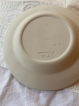 Cenicero Wedgwood azul y blanco