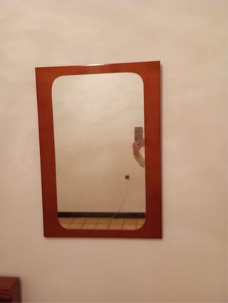 Cómoda, Mesitas y Espejo