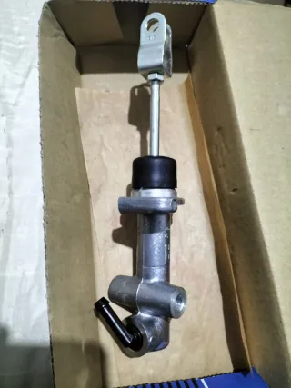Cilindro maestro embrague AVEO / KALOS Bombín