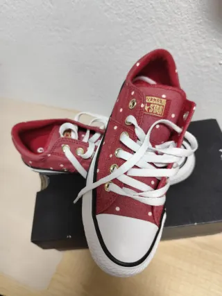 Converse Rojas Lunares Talla 37