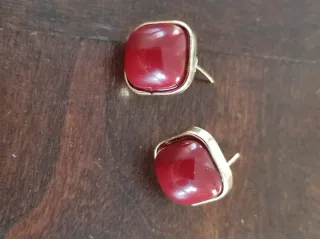 Orecchini quadrati oro e borgogna