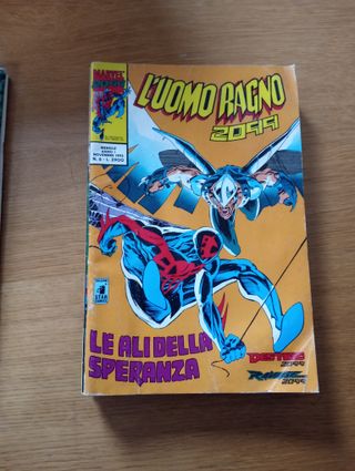 cómics en italiano. L ́uomo ragno 2099 (Spiderman)