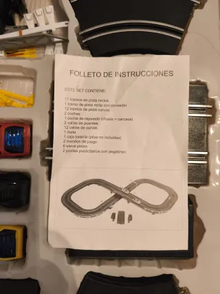 Escalextric con coches y mandos