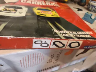 Escalextric con coches y mandos