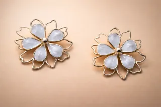 Pendientes Flor Dorados y Blancos