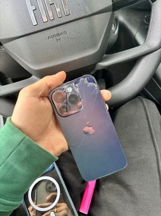 iPhone 14 Pro morado