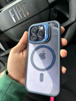 iPhone 14 Pro morado