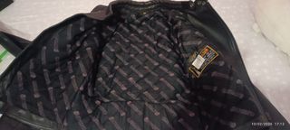 Traje moto en piel.