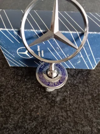 Estrella Mercedes-Benz