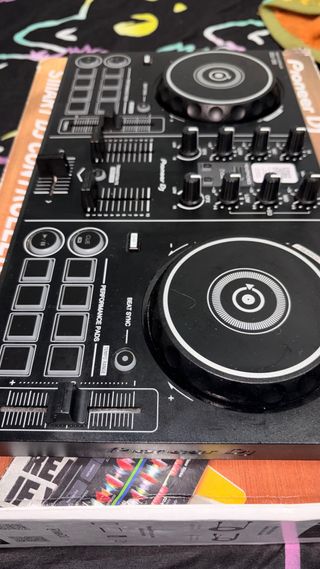 Controlador DJ Pioneer DDJ-200