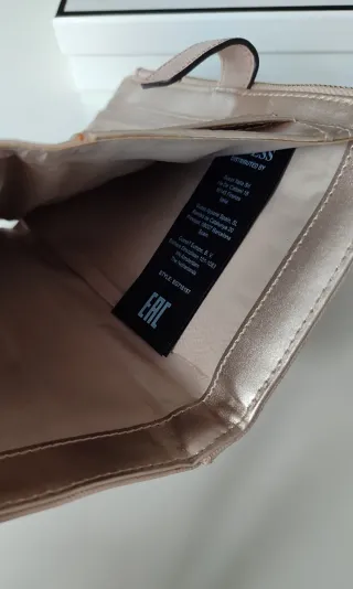 Cartera original Guess rosa con correa