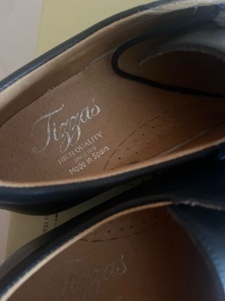 Zapatos Tizzas comunión negros