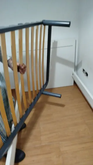 Cama individual blanca 90x190 con somier