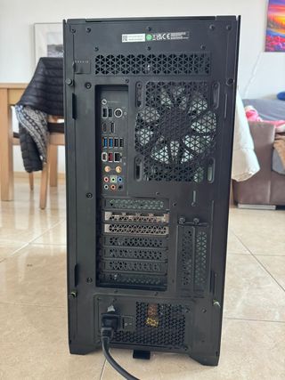 PC GAMA ALTA / GARANTÍA 2027 / PRECIO NEGOCIABLE
