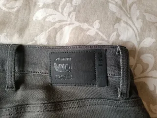 Pantalones vaqueros G-Star Revend Skinny gris