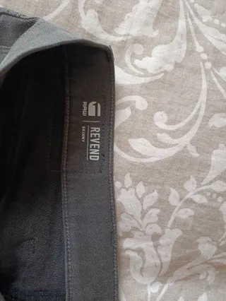 Pantalones vaqueros G-Star Revend Skinny gris