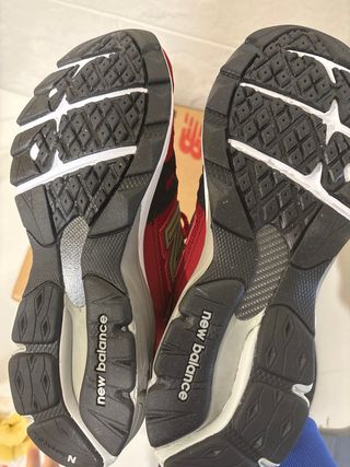 New Balance 920 Año del Buey Oro Rojo