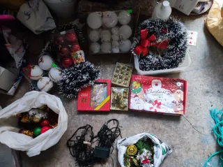 Set di decorazioni e figure per Natale