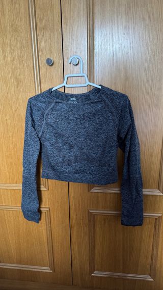 Conjunto deportivo sin usar Talla L