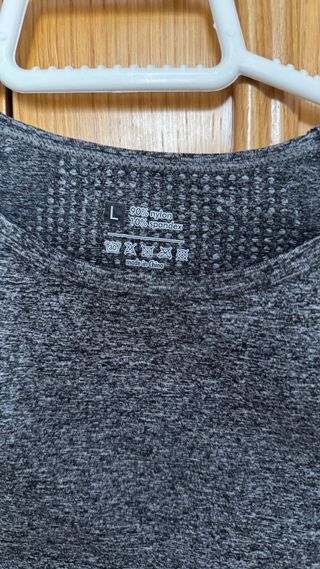 Conjunto deportivo sin usar Talla L