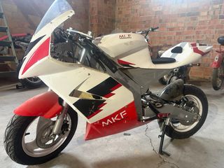 Moto Eléctrica Infantil Roja y Blanca