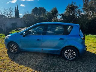 Renault Scenic 2012