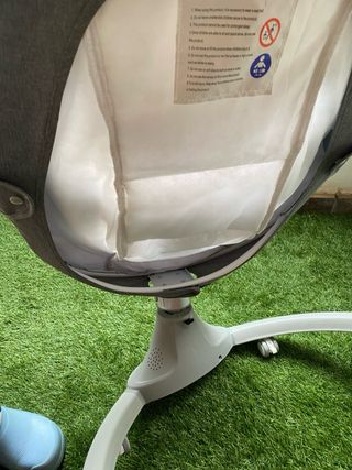 Hamaca balancín bebé gris