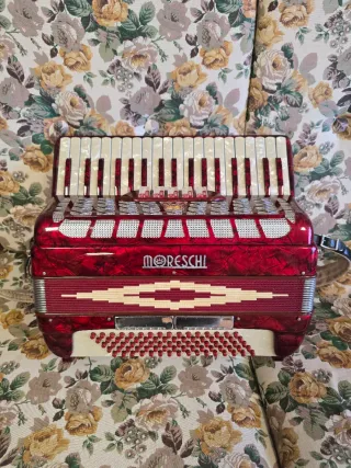Fisarmonica Moreschi 80 Bassi 5 Registri