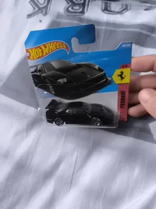 Hot Wheels Ferrari F40 Competizione Negro